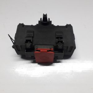 Caixa de fusiveis bateria Mercedes C