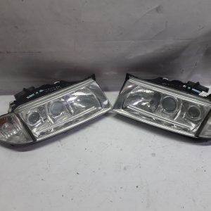 Farol Xenon Skoda Octavia I Combi