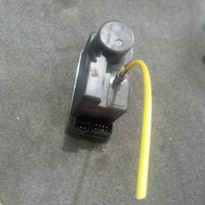 Compressor do fecho central MERCEDES C W202