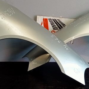 Guarda lamas Chrysler Stratus