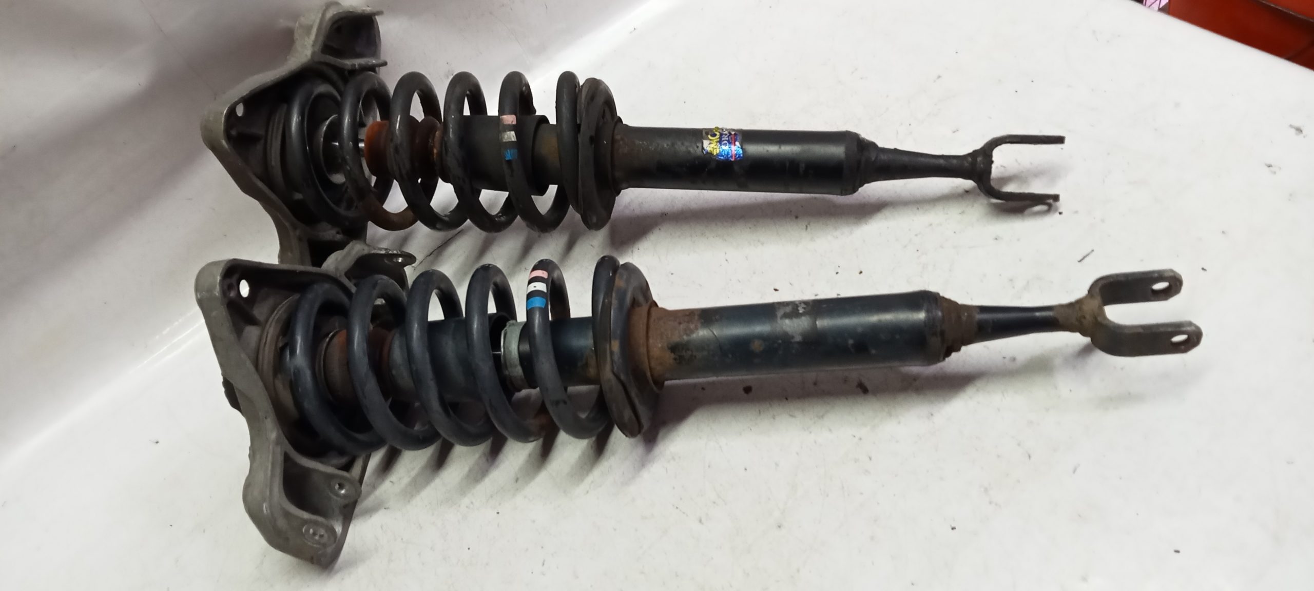 Amortecedor completo Audi A4 B6 – AS Brito – Viaturas e Pneus Multimarca