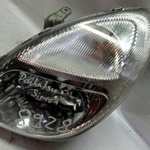 Farol  Daihatsu Sirion storia