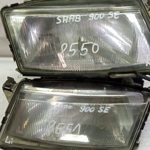 Farol Saab 900 SE