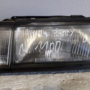 Farol Direito NISSAN SUNNY B12