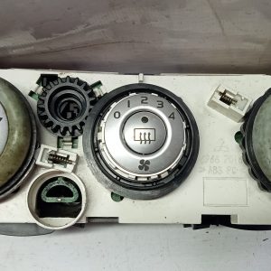 Comando da sofagem  / Climatronic  Mitsubishi Colt Cz3